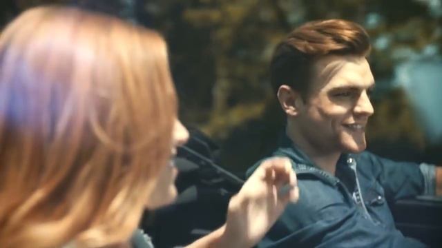 турецкие песни Ебру Гундеш - Айны Ашклар смотреть онлайн