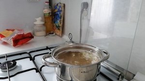 Готовлю обед вкусный суп лапша с бараниной