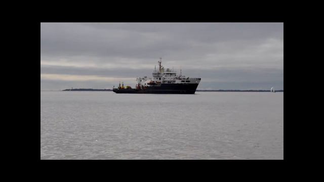 THV Galatea & MV Amalie смотреть онлайн