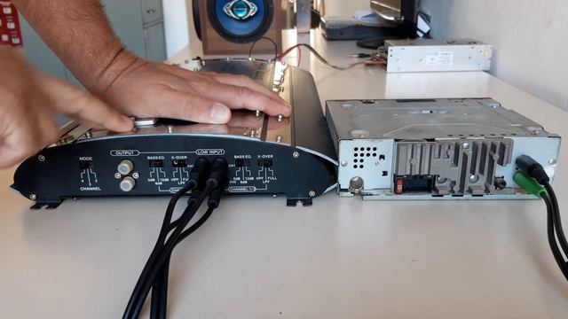 Meu som tem 2 saídas RCA e meu módulo 4 entradas, como ligar? #somautomotivo смотреть онлайн