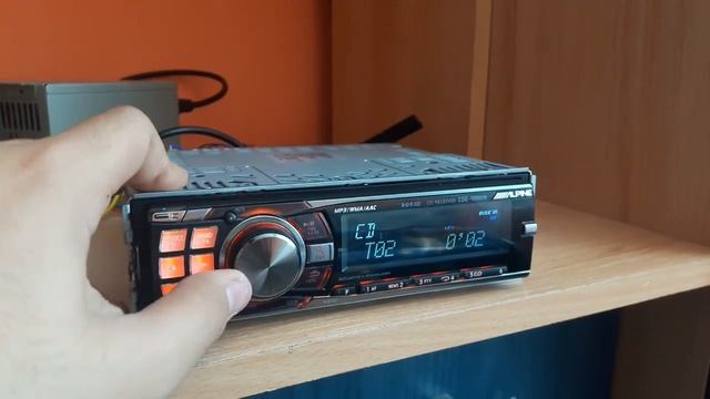 Alpine CDE-9880R смотреть онлайн