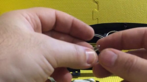 ЗАМЕНА ЛАМПОЧКИ НА ПАНЕЛЬ ПРИБОРОВ ШЕВРОЛЕТ АВЕО Т200 Т250 И НАСТРОИТЬ СТРЕЛКИ ПРИБОРА