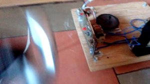 Приём сигнала от пульта радио управляемого автомобиля 27 МГц волномером с АМ детектором