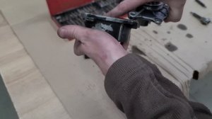 Разбираю вакуумный насос которому 22 года Спринтер