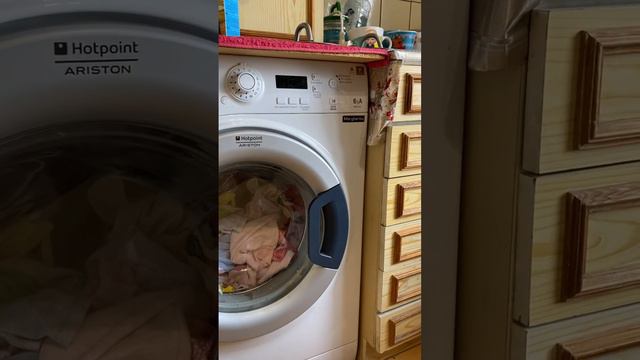 НЕ ОТКРЫВАЕТСЯ СТИРАЛЬНАЯ МАШИНКА ПОСЛЕ СТИРКИ #лайфхаки #ремонтстиральноймашины #домашниймастер смотреть онлайн