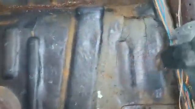 Ремонт днища Ваз 2112,,,начало... смотреть онлайн