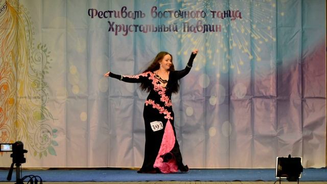 Хрустальный Павлин Махвееня Белавская Карина  Взрослые2 соло эстрадная песня высшая лига смотреть онлайн