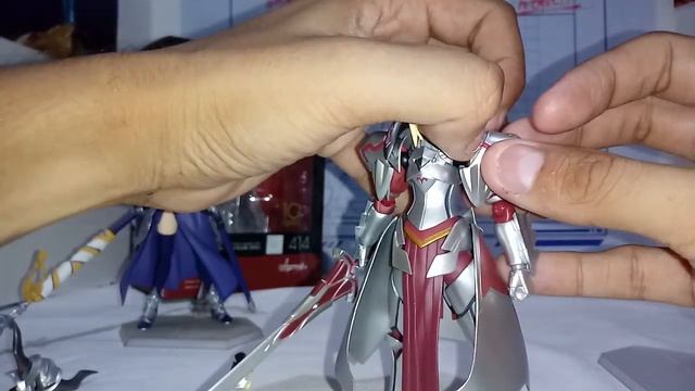 figma 414 saber of red смотреть онлайн