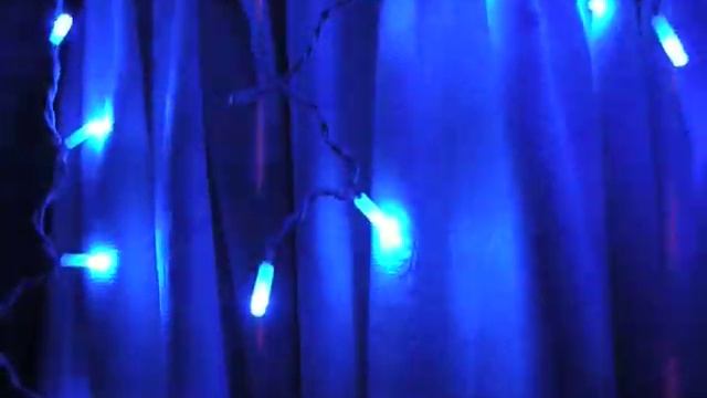 Уличная гирлянда Светодиодная Синяя бахрома, 3 метра, 100 LED, Белый провод смотреть онлайн
