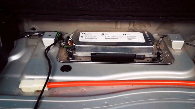 BMW e61 / е60, где расположен Bluetooth блок и как сделать оптику кольцом смотреть онлайн