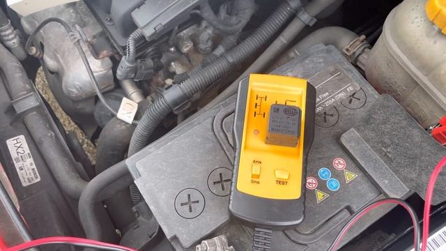 Testing Radiator and A/C Cooling fan relays on a Vauxhall Opel Zafira b смотреть онлайн
