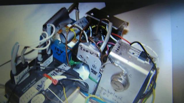 Tube amplifier with triode pentode tube (old upload YT 2008 schematic) смотреть онлайн