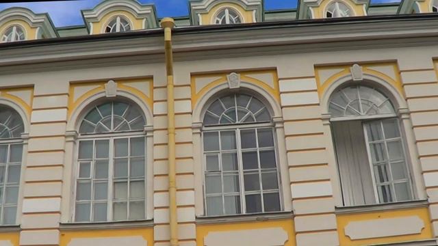 Над Петергофом облака летят... смотреть онлайн