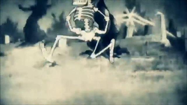 Fraktal Tribe - Groovy Scary Skeletons смотреть онлайн