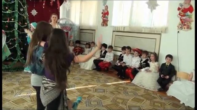 Детский сад №115 гр Зайчата смотреть онлайн