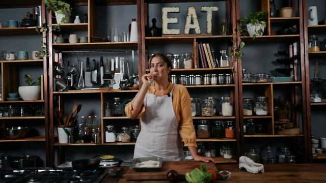 Vegan and Gluten-Free Burger Wrap Recipe смотреть онлайн