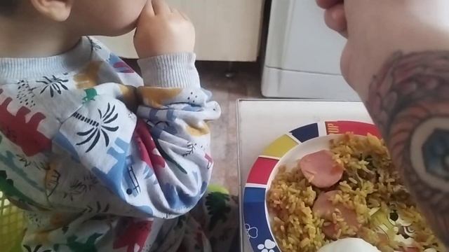 кушаем☺️ купаться идём и гулять , очень скучаем ♥️ смотреть онлайн