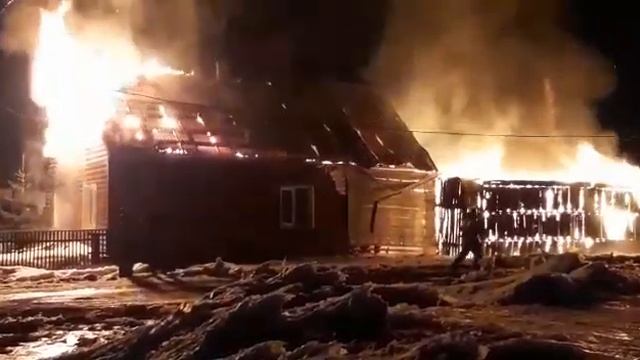Пожар 22.03.2019 в с.Частоозерье смотреть онлайн