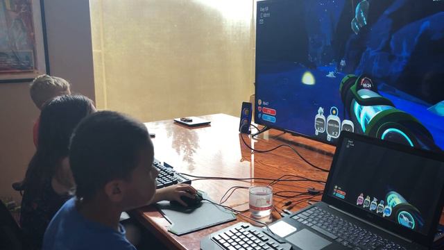 Cousins playing Slime Rancher смотреть онлайн