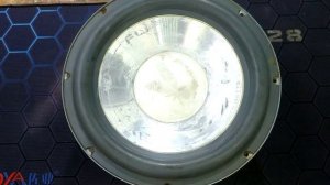 РЕМОНТ САБВУФЕРА СВОИМИ РУКАМИ FLI КЛЕИМ ДИФФУЗОР ЗАЩИТНЫЙ КОЛПАК, ТРЕЩИНА НА КОЛПАКЕ, ТРЕЩИТ ЗВЕНИ