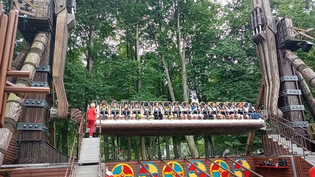 Санкт-Петербурге качели смотреть онлайн