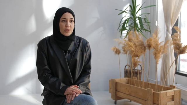 Имплант вместо переднего зуба. Отзыв пациентки о лечении смотреть онлайн