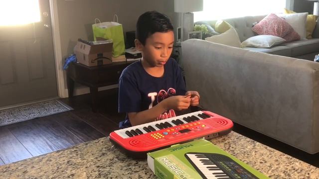 Music Electronic Keyboard смотреть онлайн