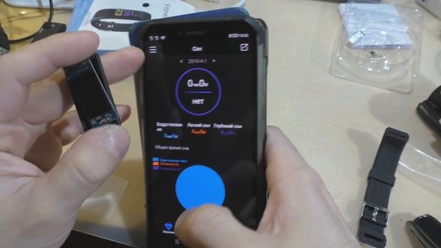 Смарт браслет за 4.5$ - стоило ли экономить? смотреть онлайн
