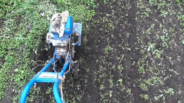 Ручной бензиновый мото- культиватор для дачи. Обзор работы. смотреть онлайн