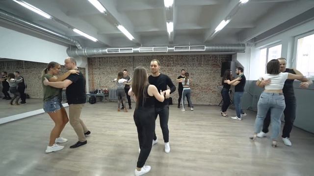 Момент с интенсива по бачате от 24.01.21 смотреть онлайн