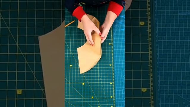 Элегантное новогоднее платье с Французской вытачкой и Воланом. Как сшить себе платье на Новый Год смотреть онлайн