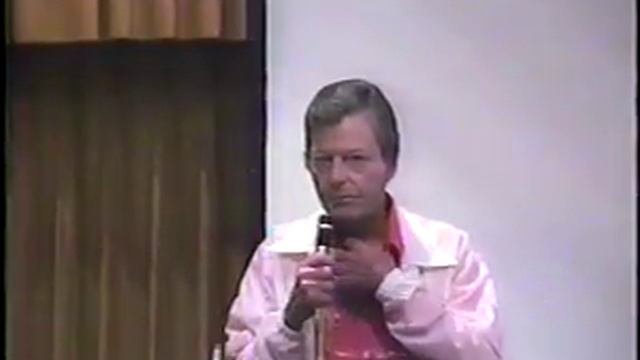 Creation Entertainment's Star Trek Convention LA 1989: Deforest Kelly Recites His Poetry! смотреть онлайн