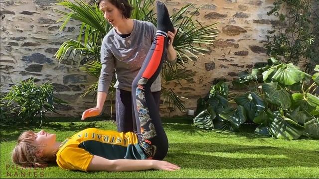 Studio Pilates - Cours Débutant-Intermédiaire n°2 смотреть онлайн