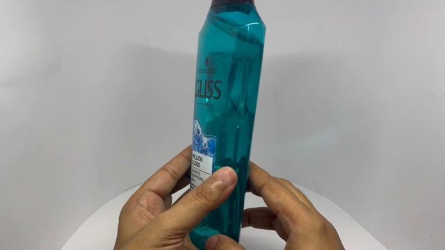 Schwarzkopf Gliss Million Gloss Shampoo смотреть онлайн