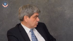 Финансовый аналитик Александр Лежава: "Как пережить тяжелые времена?"