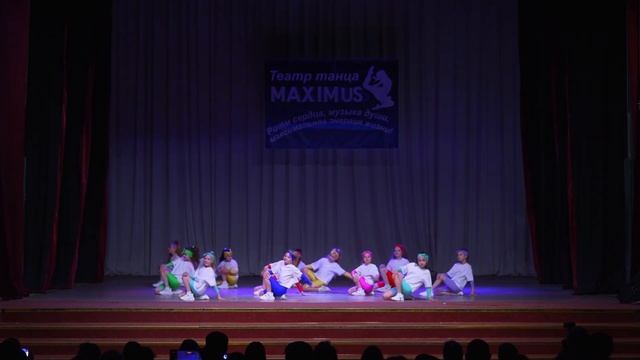 Двигайся как мы - 8 группа смотреть онлайн