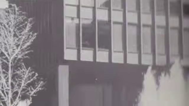 ARCH 114 Precedent 2: Seagram Building Plaza смотреть онлайн