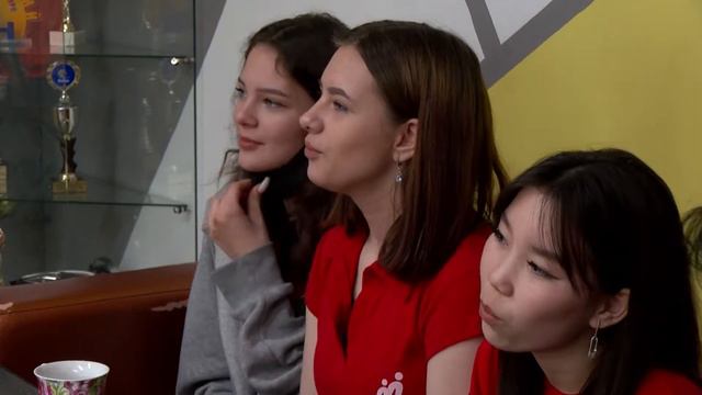 "Серебряное" волонтерство - как в ЯНАО пожилые люди становятся добровольцами смотреть онлайн