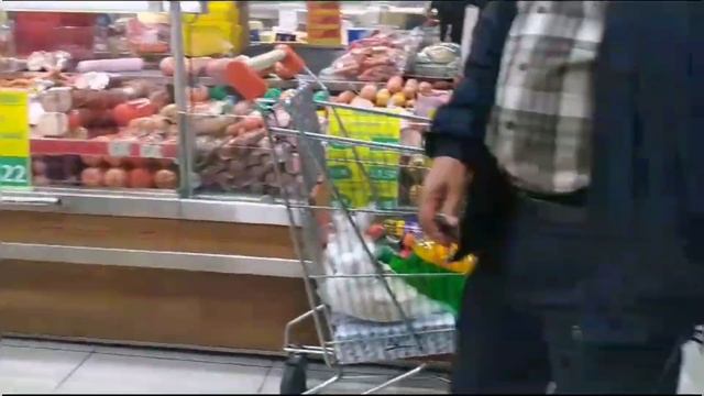 Новый Мега МАГАЗИН Скидки ?С СЕСТРОЙ ЗА ПОКУПКАМИ with SISTER to the Store Buying groceries? смотреть онлайн
