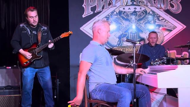 Денис Мажуков - Just Because (The Rockabilly Rollers) смотреть онлайн