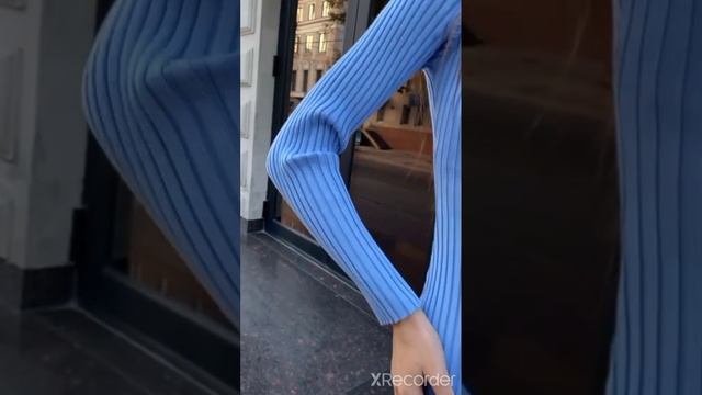 Трикотажное платье с V-образным вырезом, вязаное облегающее платье