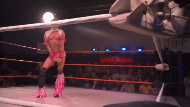 Neon Cassius Vs Evan Lee (w The Ava White) смотреть онлайн