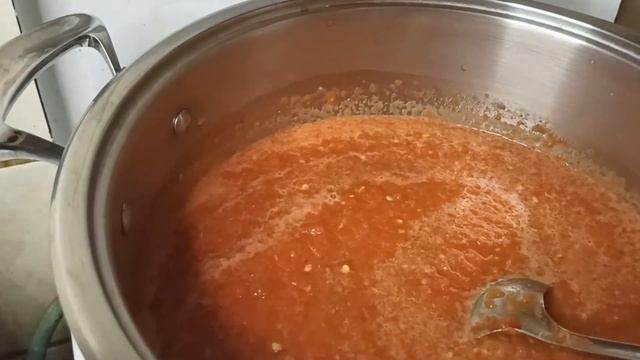 Соус из печеного перца и помидор...Соус для мяса и рыбы..Закрутки на зиму.. смотреть онлайн