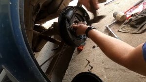 Как заменить сальник полуоси на волге газ 3110