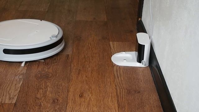Roborock Xiaowa Lite. Возврат на базу. смотреть онлайн