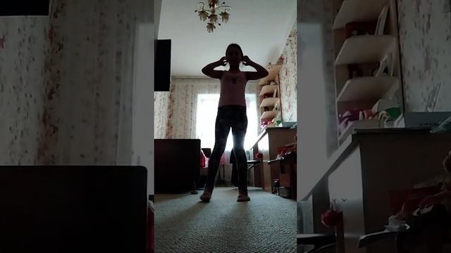 Учим танец под куплеты песни "Моя голова винтом" #танец #учимся смотреть онлайн