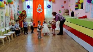 Утренник в ясельной группе, посвященный 8 марта, в детском саду "Маленькая страна" в Одинцово