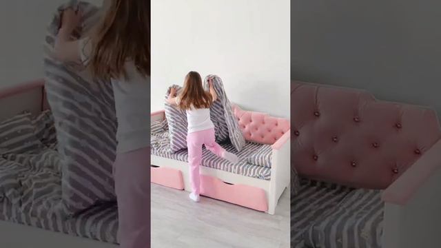 Детская кроватка 