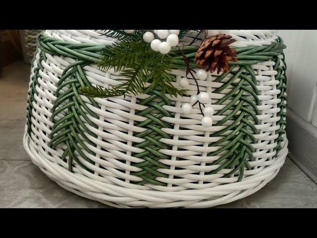 Ёлочка из ротанга! остатки ротанга в декоративных элементах!
