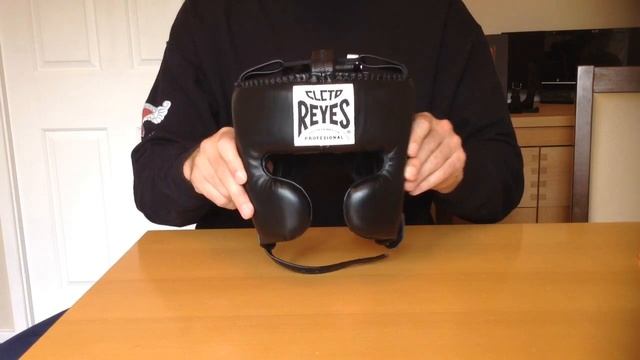 CLETO Reyes Headguard with Cheek Protectors Review смотреть онлайн